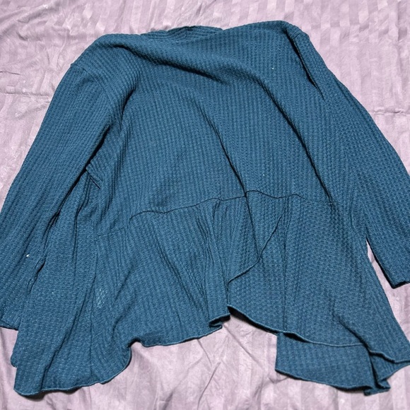 Initiatives xl blue sweater- can be tied up the front- finish off your outfit - Picture 8 of 9